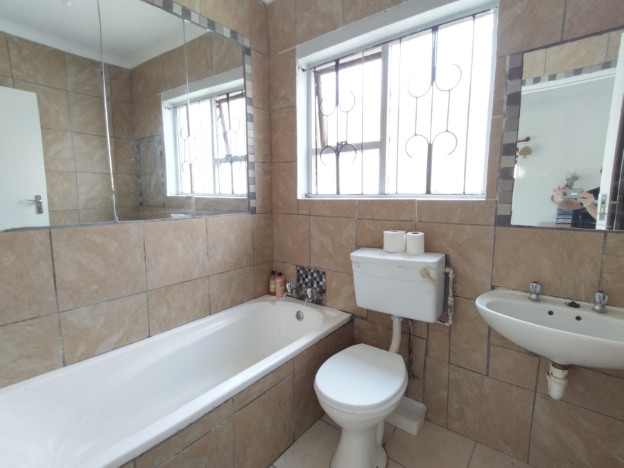 2 Bedroom Property for Sale in Rusthof Western Cape